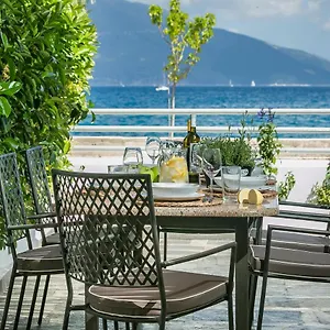 Olvio Living By The Sea Villa