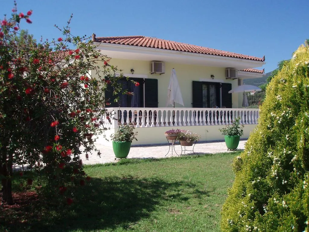 Finikes Studios Kefalonia Sami  0*, Sami (Kefalonia)